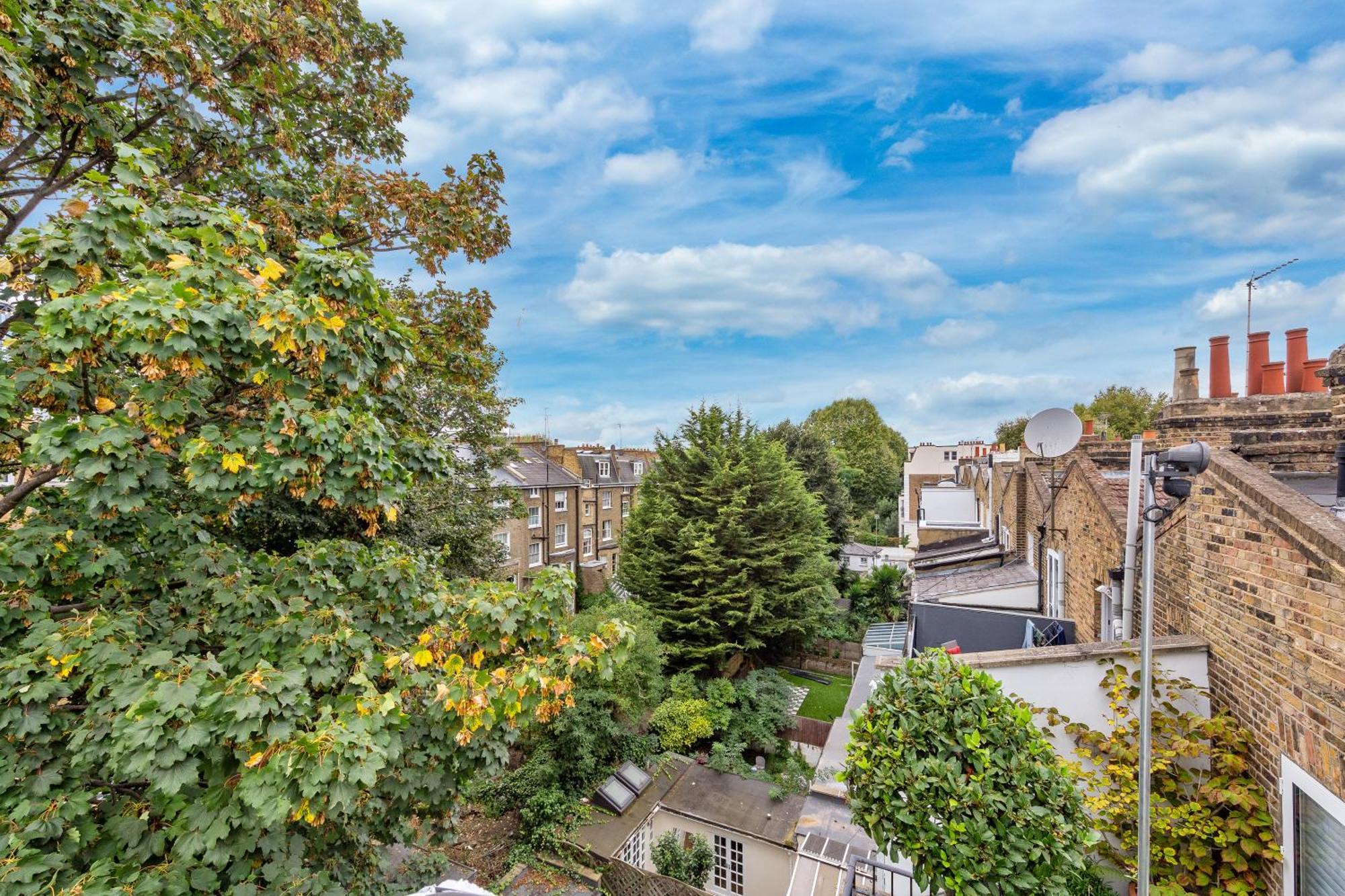 Newly Renovated Kensington 2 Bedroom Apartment With Balcony Near Harrods Sleeps 6, 2 Min Walk From Station Londen Buitenkant foto